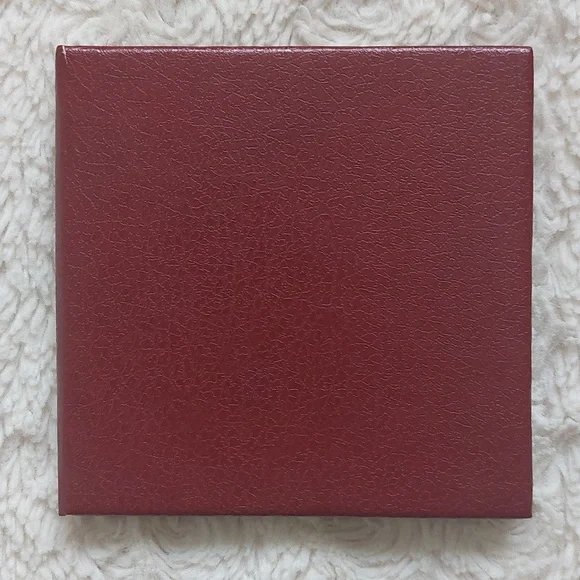 Compact Mirror - Picture 2 of 5